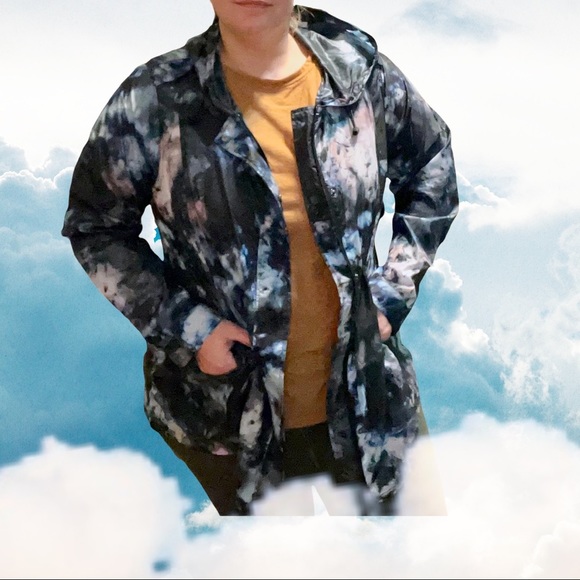 Torrid Blue Black Tie Dye Active Windbreaker Jacket Size 2 - Picture 10 of 16